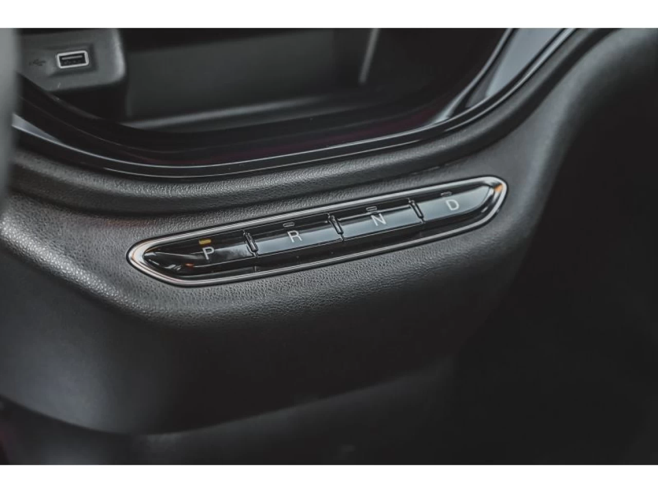 2026 Fiat 500E Pop FWD EV TOUT RABAIS INCLUS (PAVE + ROULEZ VERT) Image principale