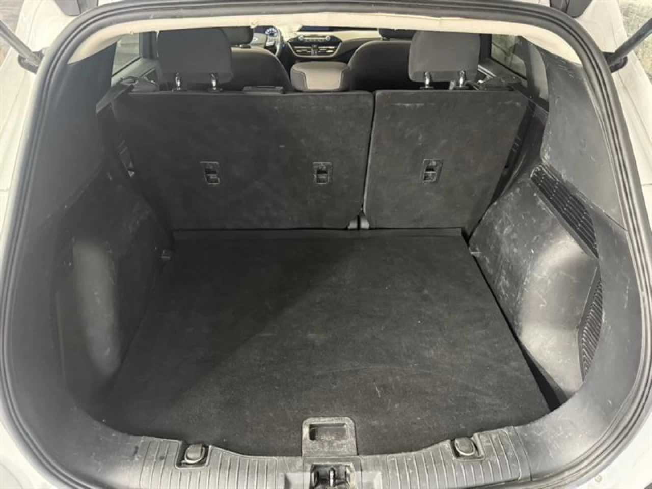 2021 Ford Escape SE AWD CAM DE RECUL ** APPROUVÉ À 99.9%** Main Image