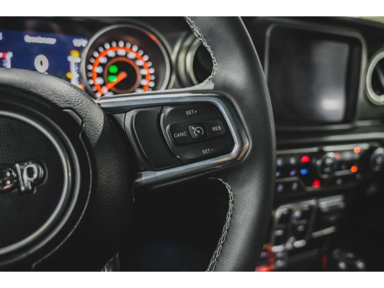 2023 Jeep Wrangler Rubicon 4 Door 4x4 toit sky one -touch Image principale