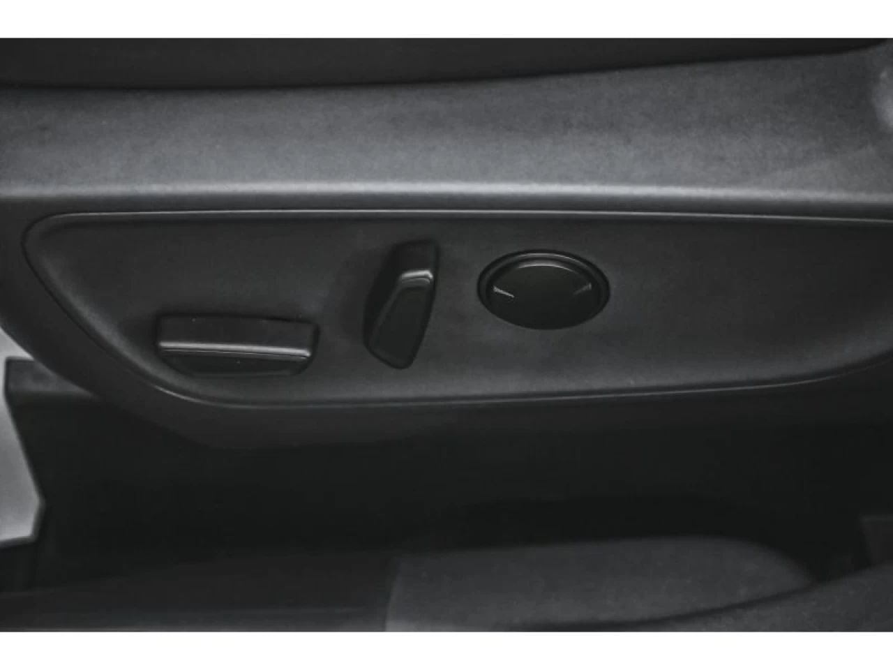 2025 Ford Maverick LARIAT CUIR Image principale