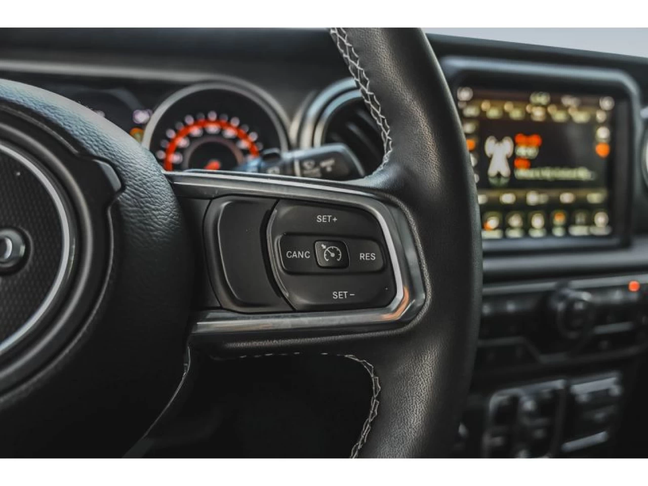 2023 Jeep Wrangler Sahara 4X4 V6 Image principale