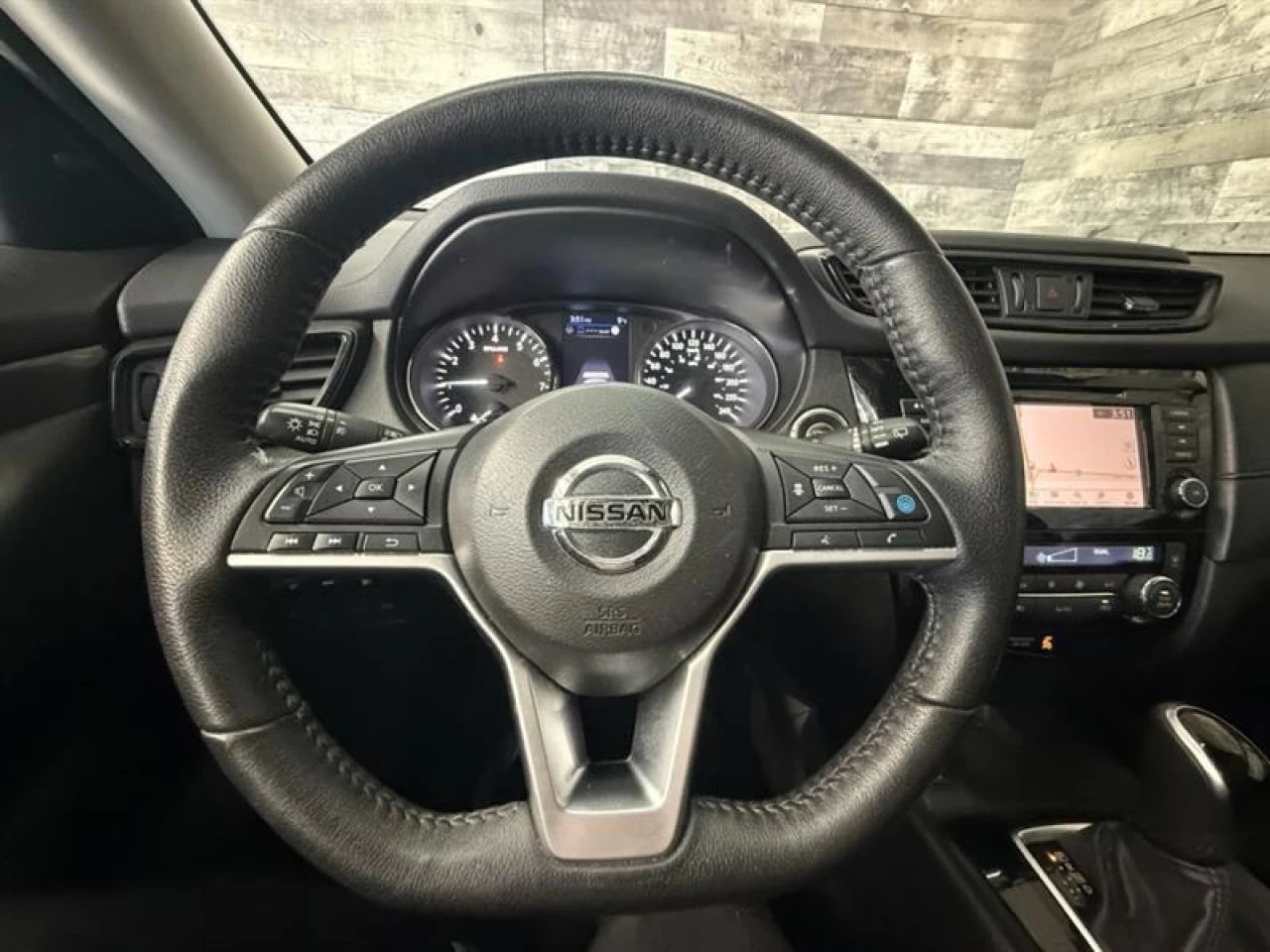 2020 Nissan Rogue SV AWD TOIT NAV ** APPROUVÉ À 99.9% ** Main Image
