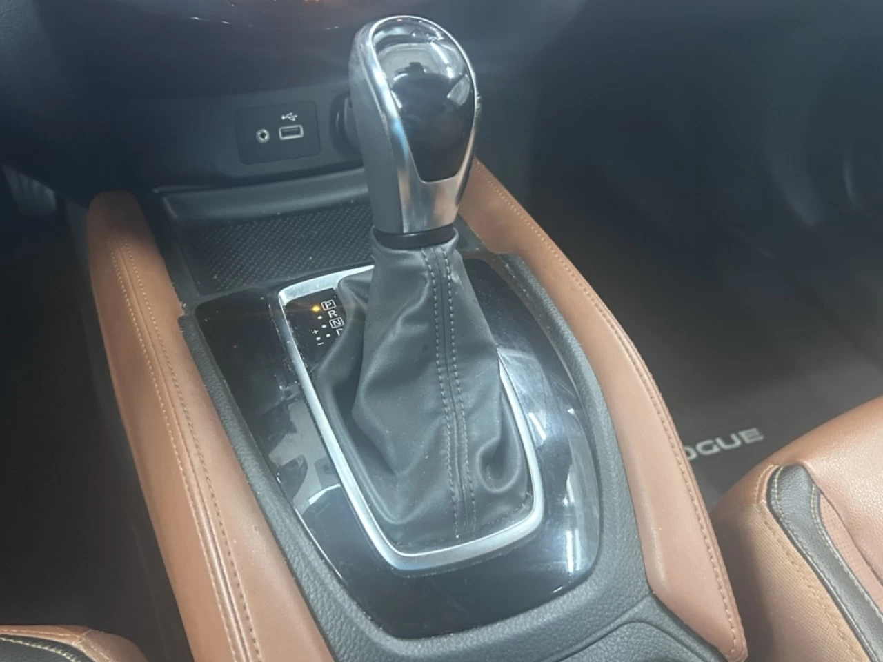 2018 Nissan Rogue SL AWD AUTO NAV TOIT CUIR **APPROUVÉE 99,9%** Image principale