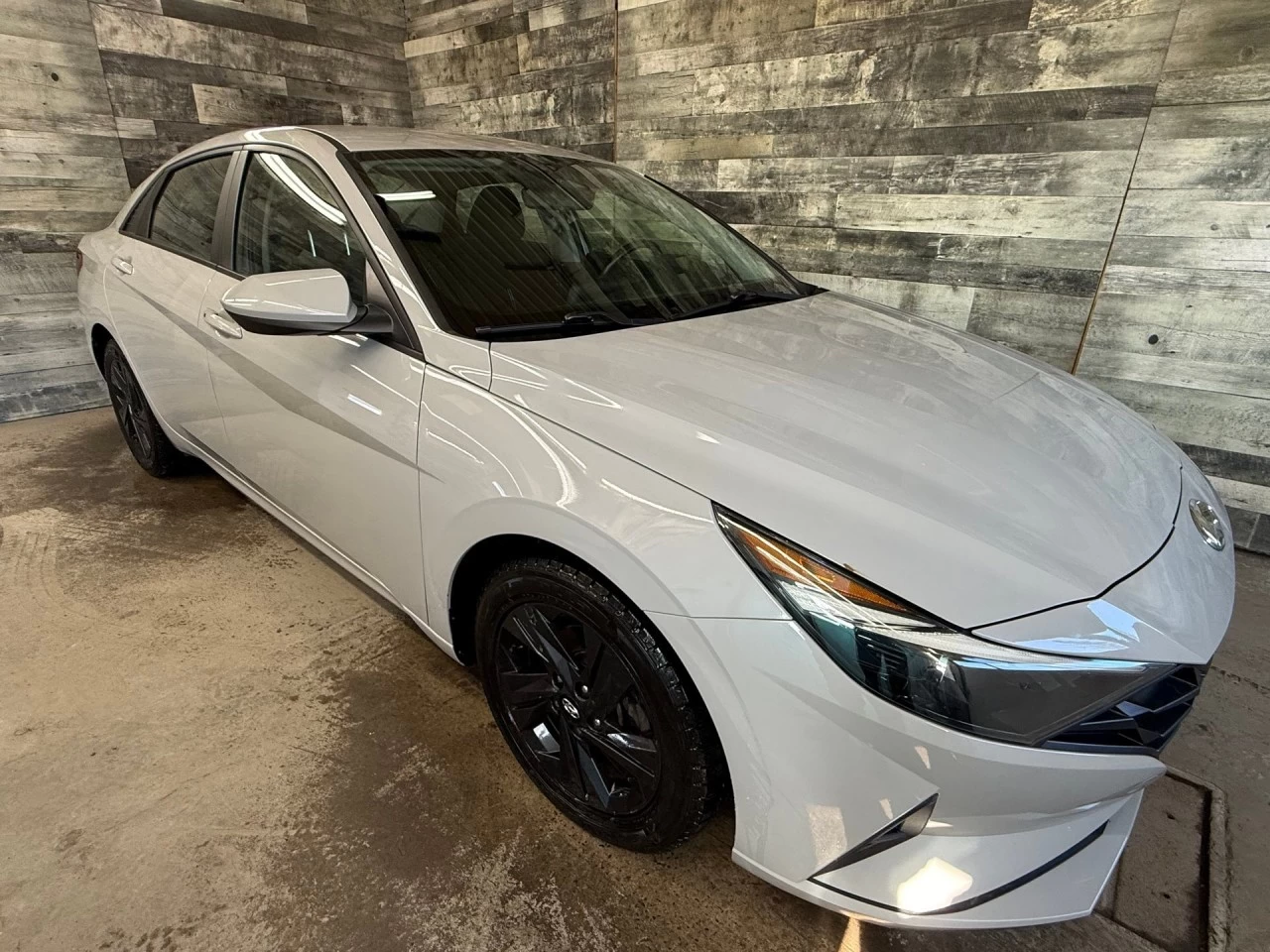 2021 Hyundai Elantra Preferred IVT Image principale