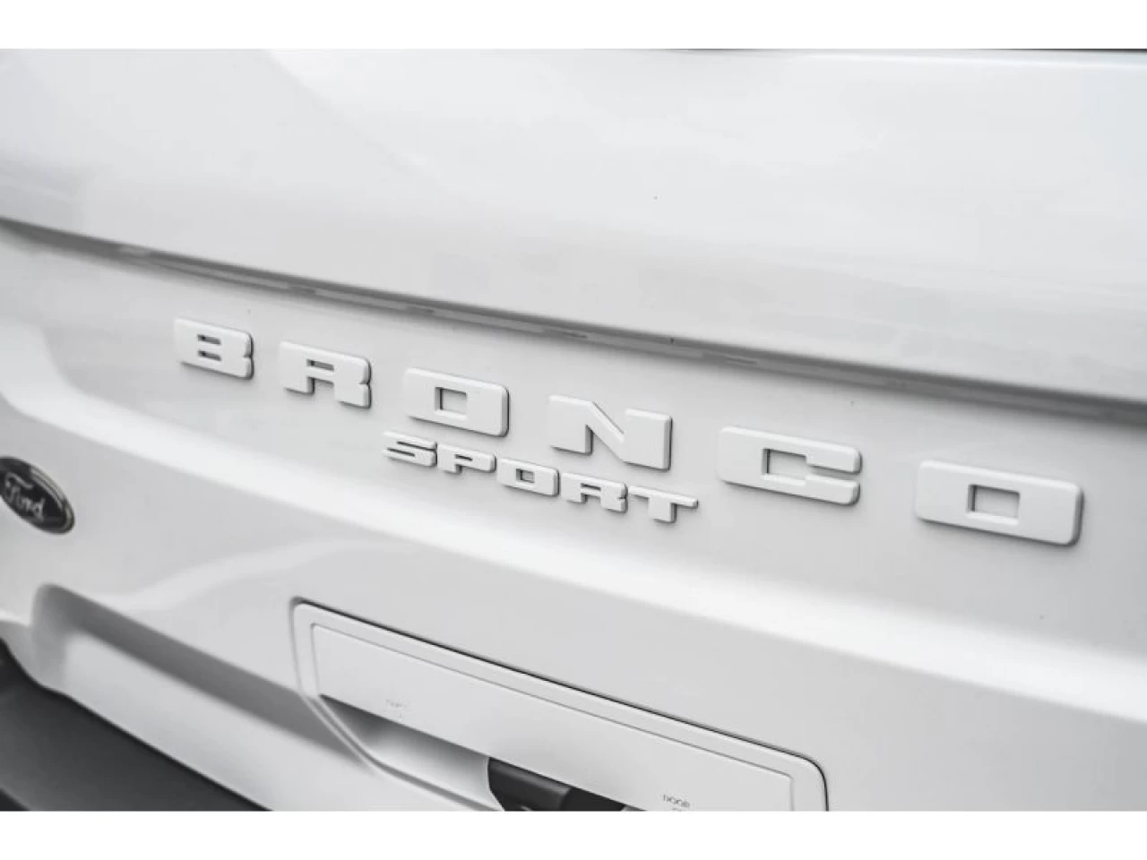 2024 Ford Bronco Outer Banks 4x4 TECH PACKAGE Main Image