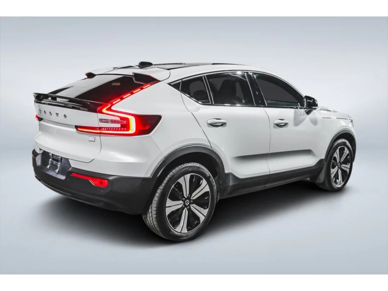 2023 Volvo C40 Twin eAWD Plus Main Image