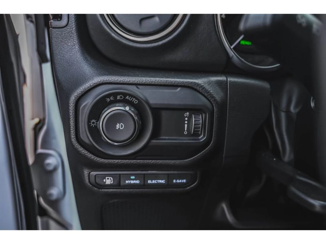 2023 Jeep Wrangler 4xe High Altitude 4 Door 4x4 toit sky one-touch Image principale