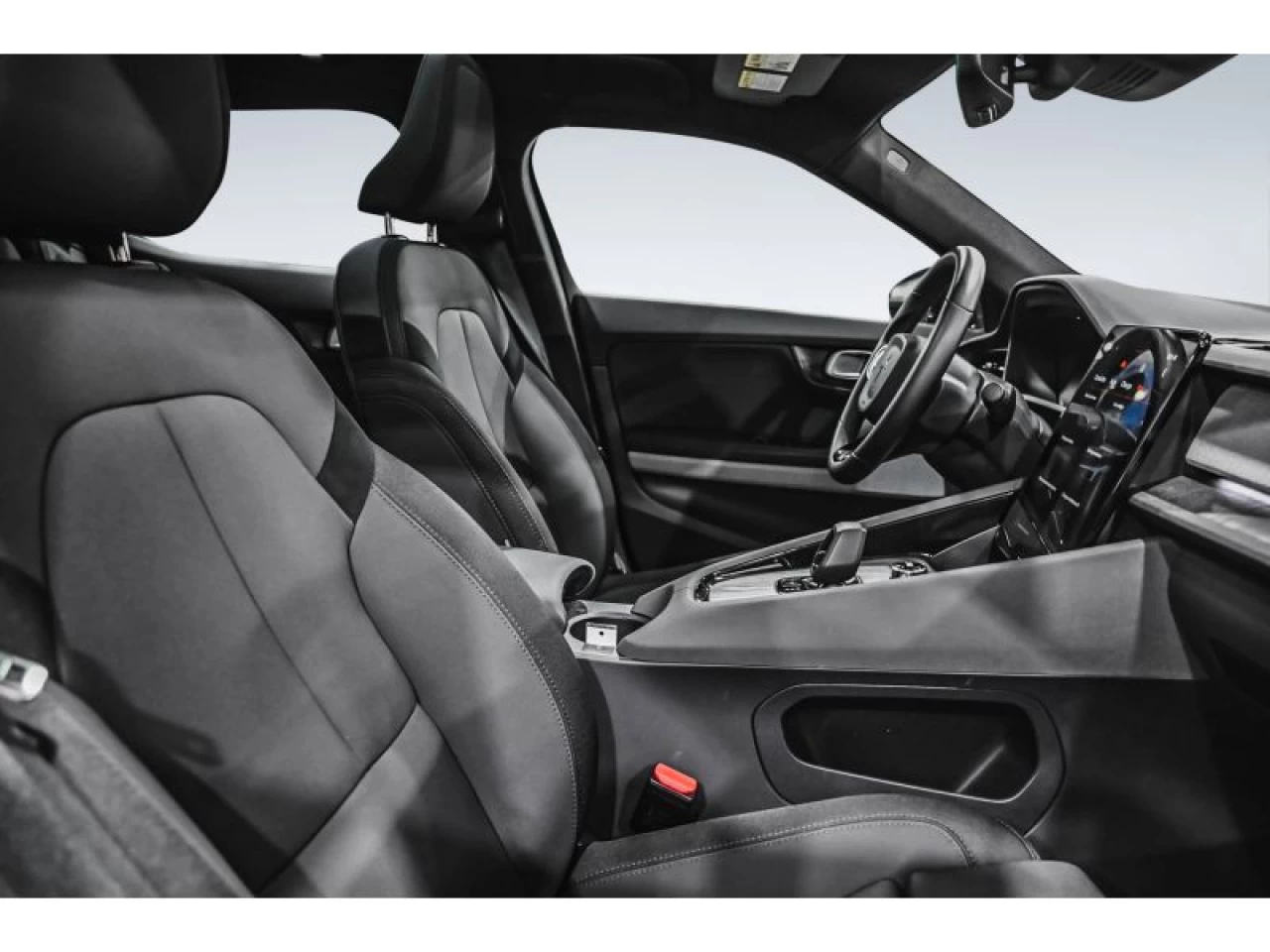 2025 Polestar 2 Long Range Dual Motor TOIT PANORAMIQUE Image principale