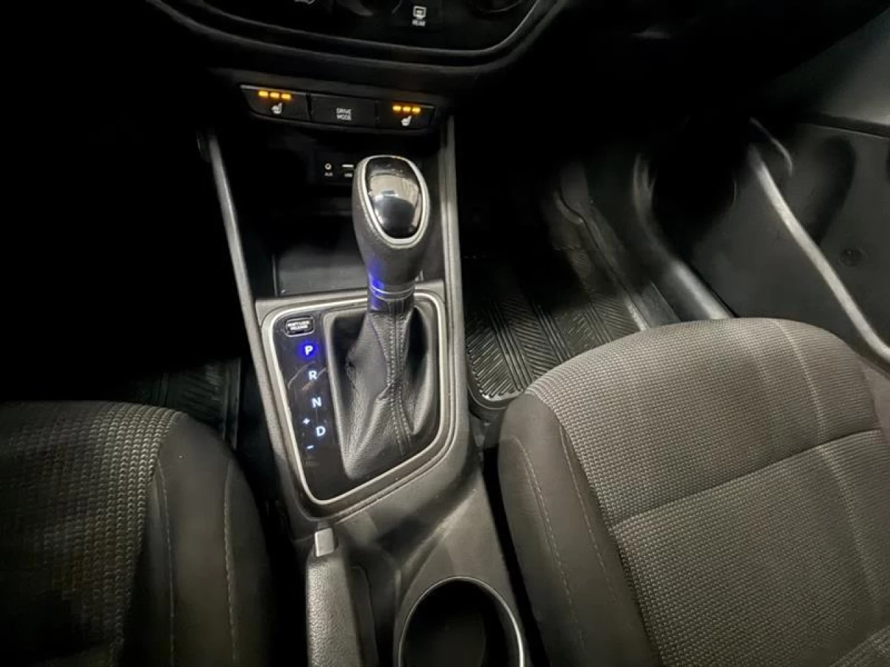 2019 Hyundai Accent Ultimate Bluetooth Volant et sieges chauffant **AP Main Image