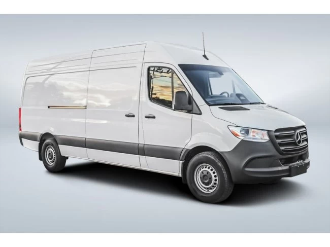 Mercedes Benz Sprinter - 2025