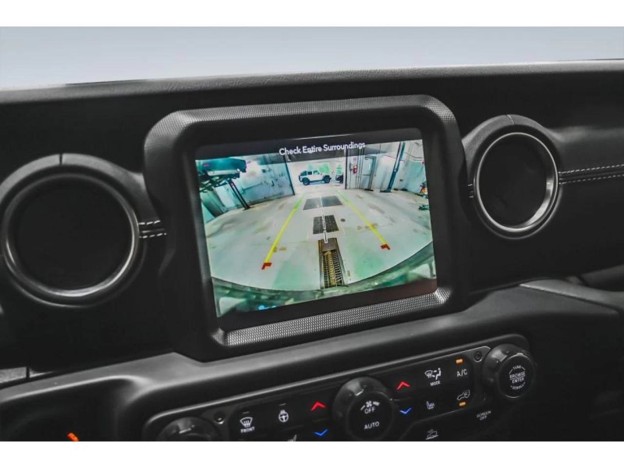 2023 Jeep Wrangler 4XE Sahara 4X4 COLD WEATHER GROUP Image principale