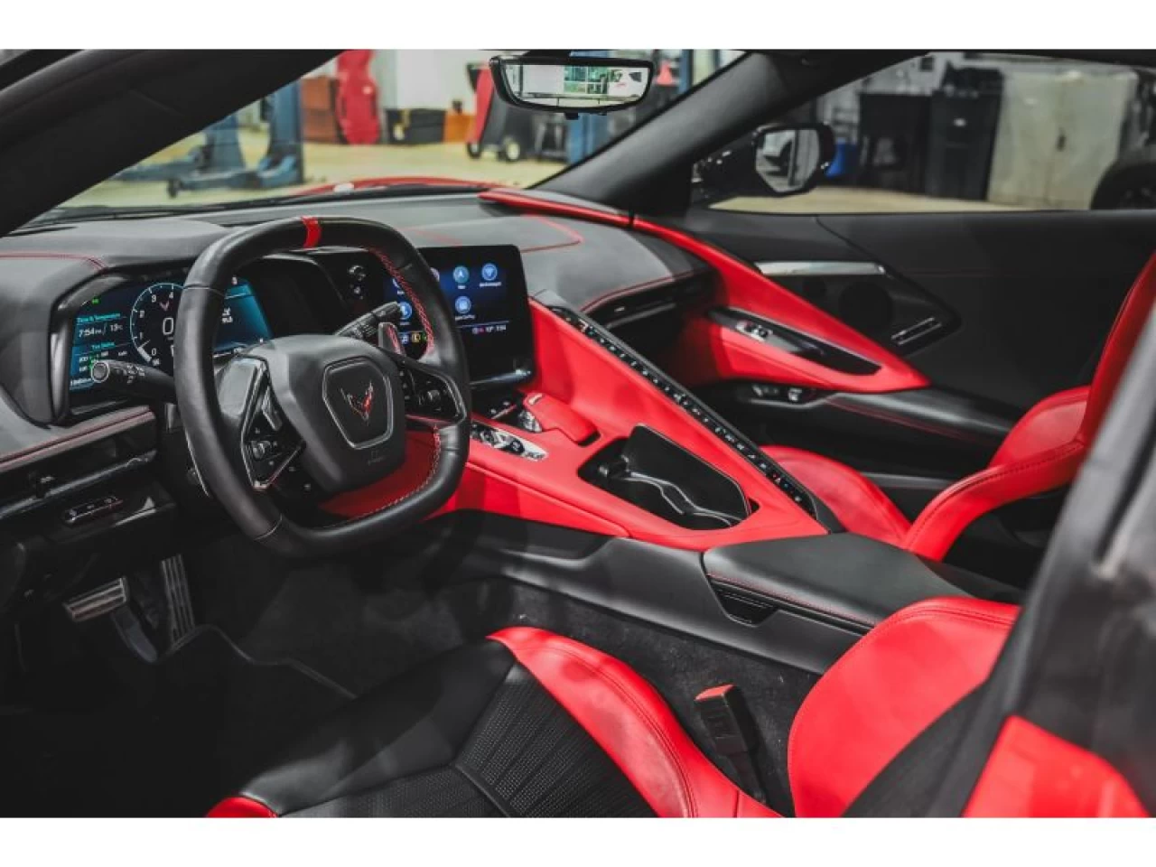 2023 Chevrolet Corvette 2LT CONVERTIBLE ÉCHAPPEMENT PERFORMANCE CARBON FLA Image principale