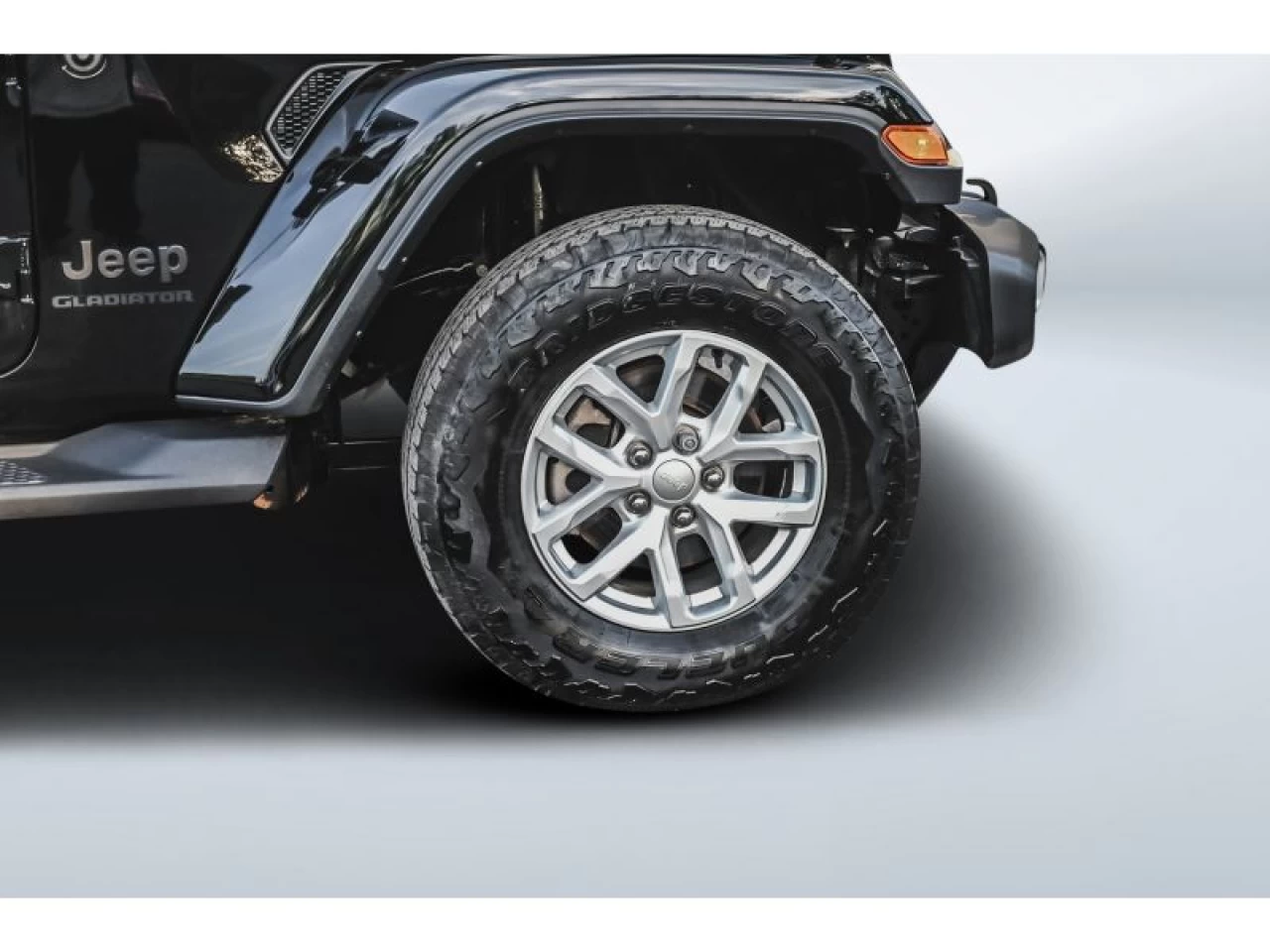 2023 Jeep Gladiator Sport S 4X4 GROUPE TECH REMORQUAGE MAX Image principale