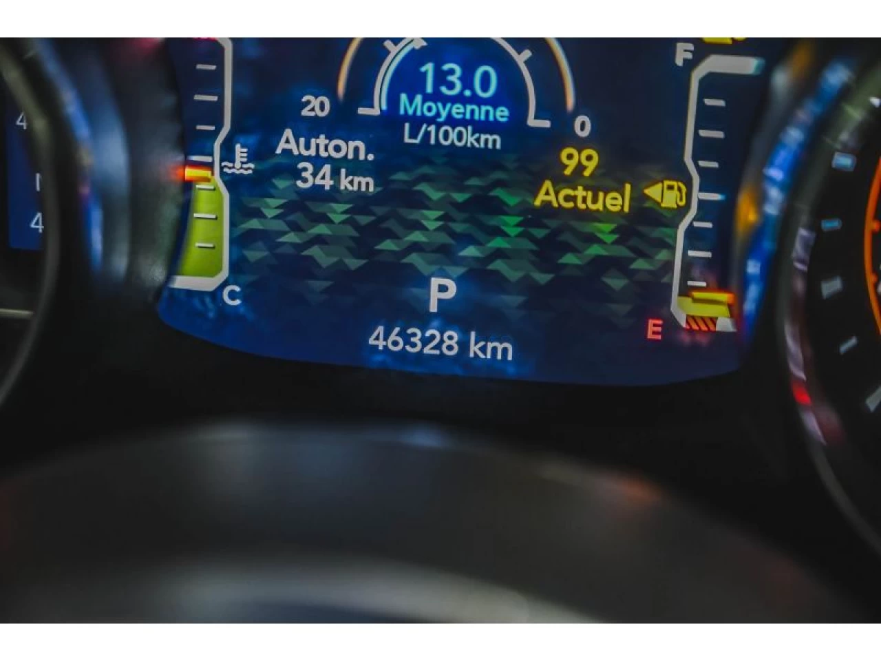 2023 Jeep Wrangler Sahara 4 Door 4x4 GROUPE REMORQUAGE Image principale