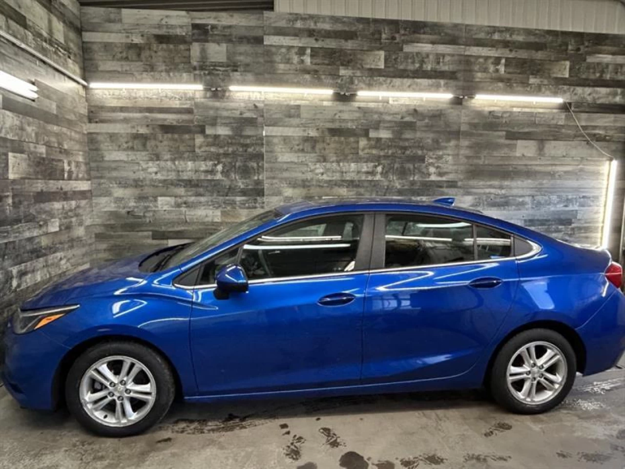 2018 Chevrolet Cruze LT Auto Toit CamÉra de recul ** APPROUVÉE 99,9% ** Image principale