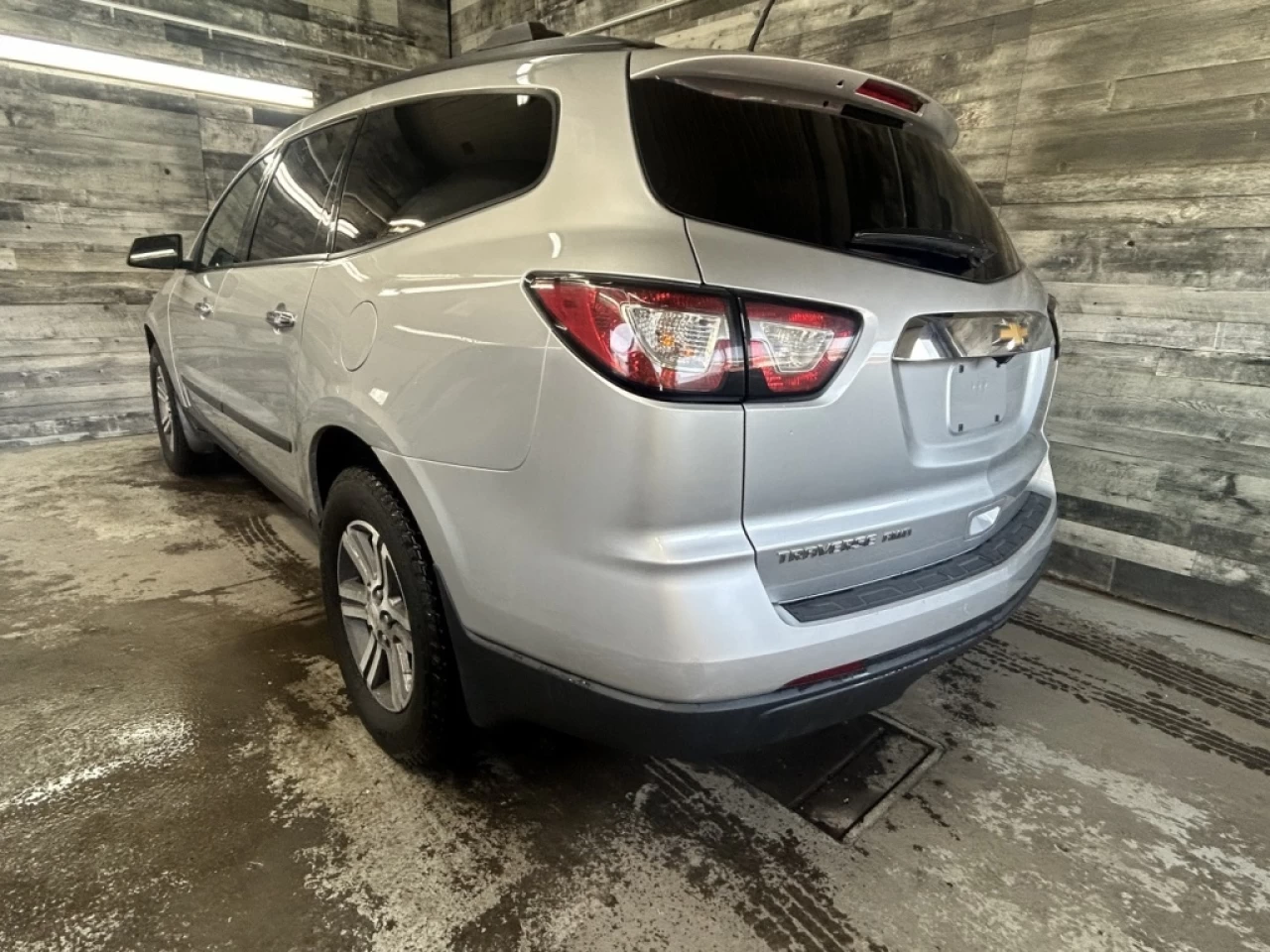 2017 Chevrolet Traverse 8 PASS AWD BLUETOOTH CAM DE RECUL ***APPROUVÉE 99. Image principale