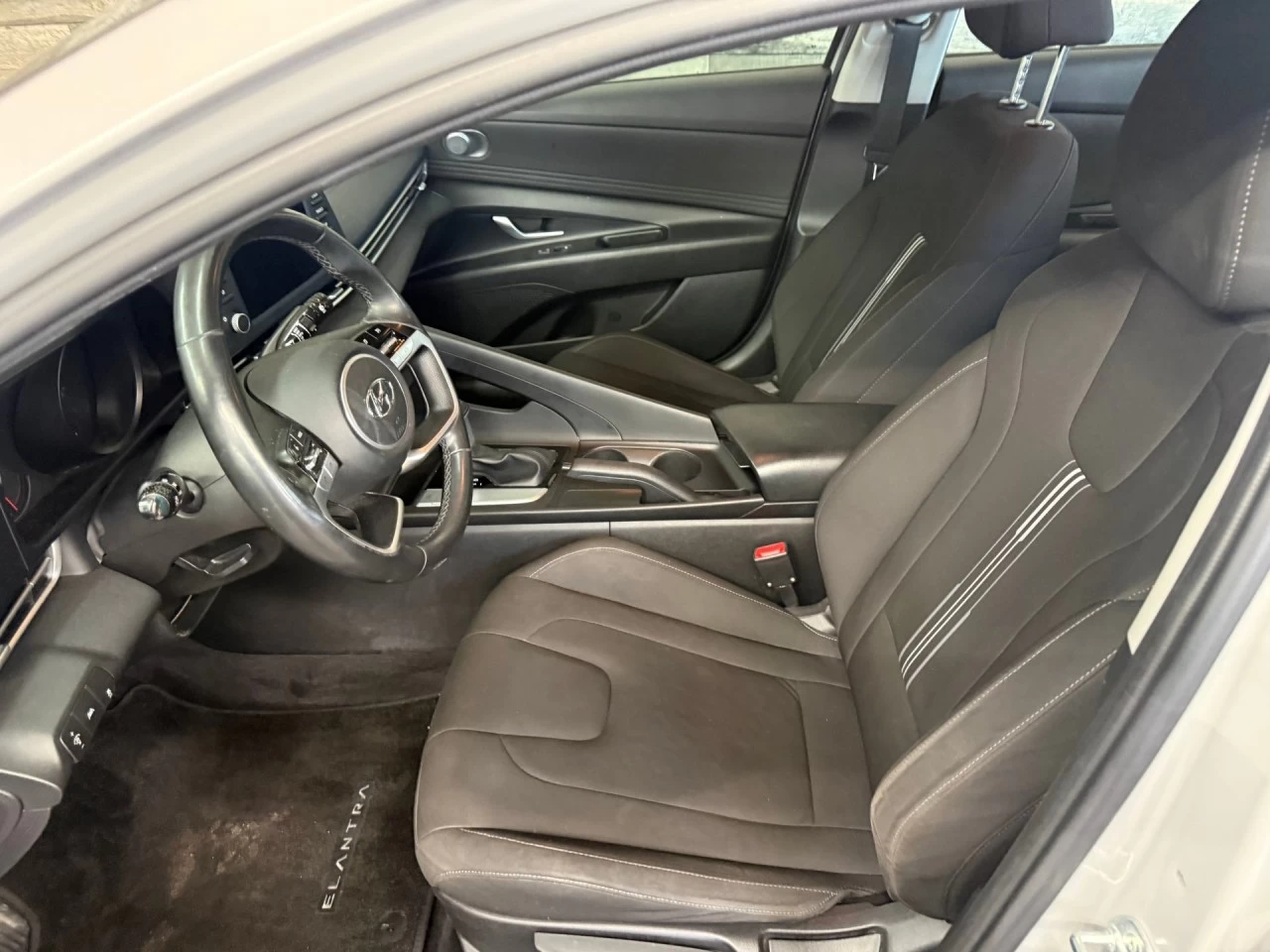 2021 Hyundai Elantra Preferred IVT Image principale