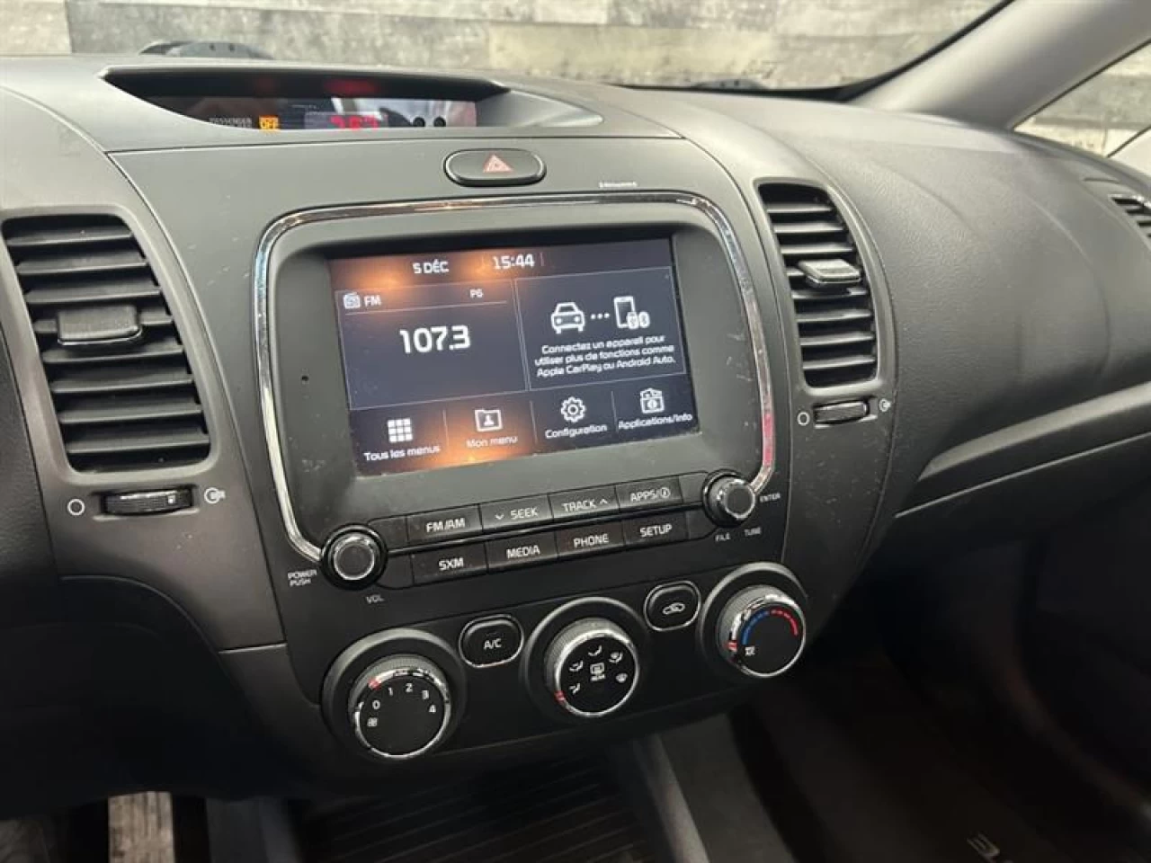 2018 Kia Forte Auto Cam de Recul S. Chauffant ** APPROUVÉE 99.9% Main Image