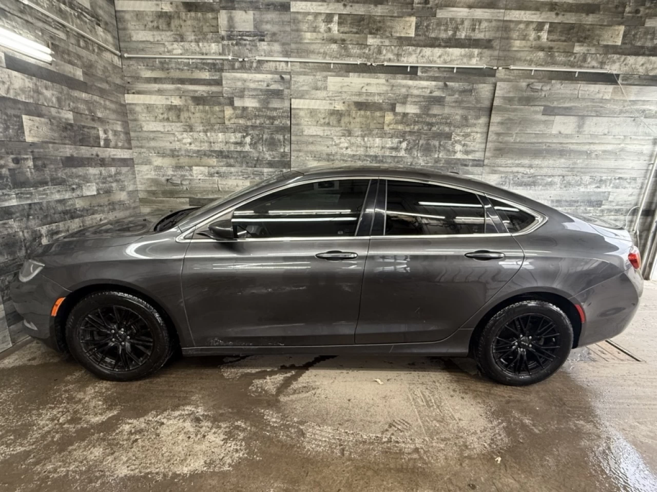 2016 Chrysler 200 LimitÉe CAMÉRA DE RECUL BLUETOOTH **APPROUVÉ À 99. Image principale