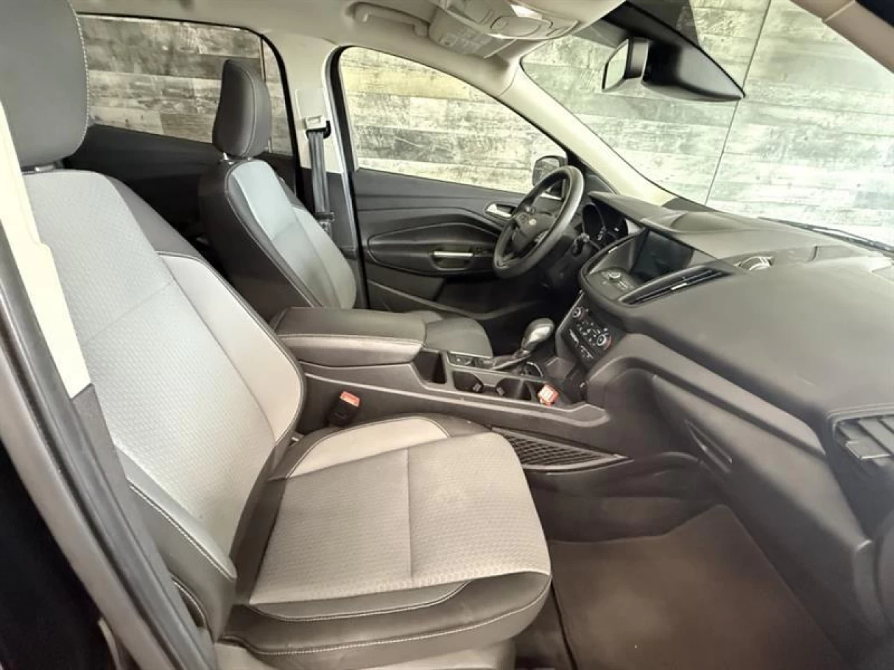 2019 Ford Escape SE Image principale