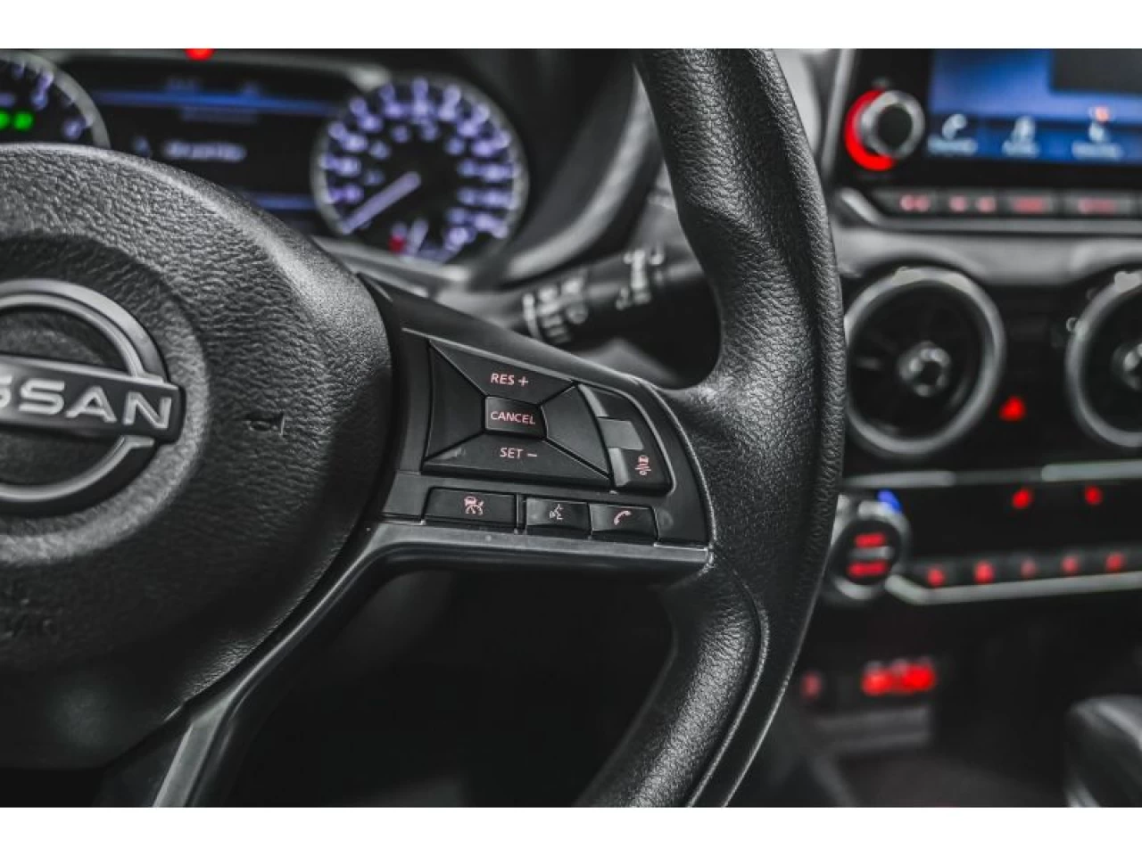 2024 Nissan Sentra SV CVT AUTOMATIQUE AIR 2.99% Image principale