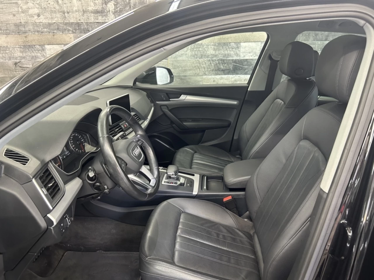 2018 Audi Q5 Progressiv AWD CUIR NAV TOIT PANO **APPROUVÉ À 99. Main Image