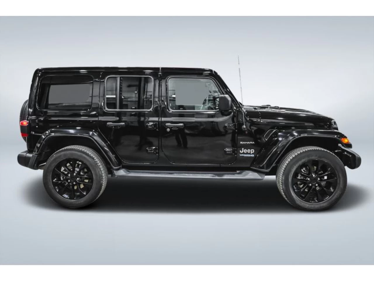 2022 Jeep Wrangler 4XE Unlimited Sahara 4x4 CUIR 2 TOITS Image principale