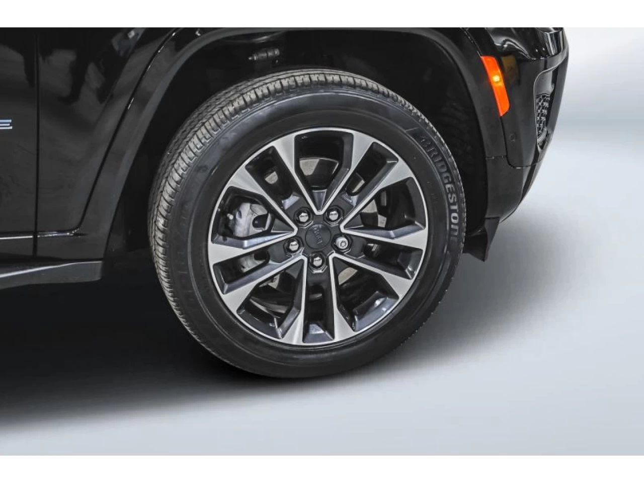 2023 Jeep Grand Cherokee 4xe Overland 4X4 Image principale