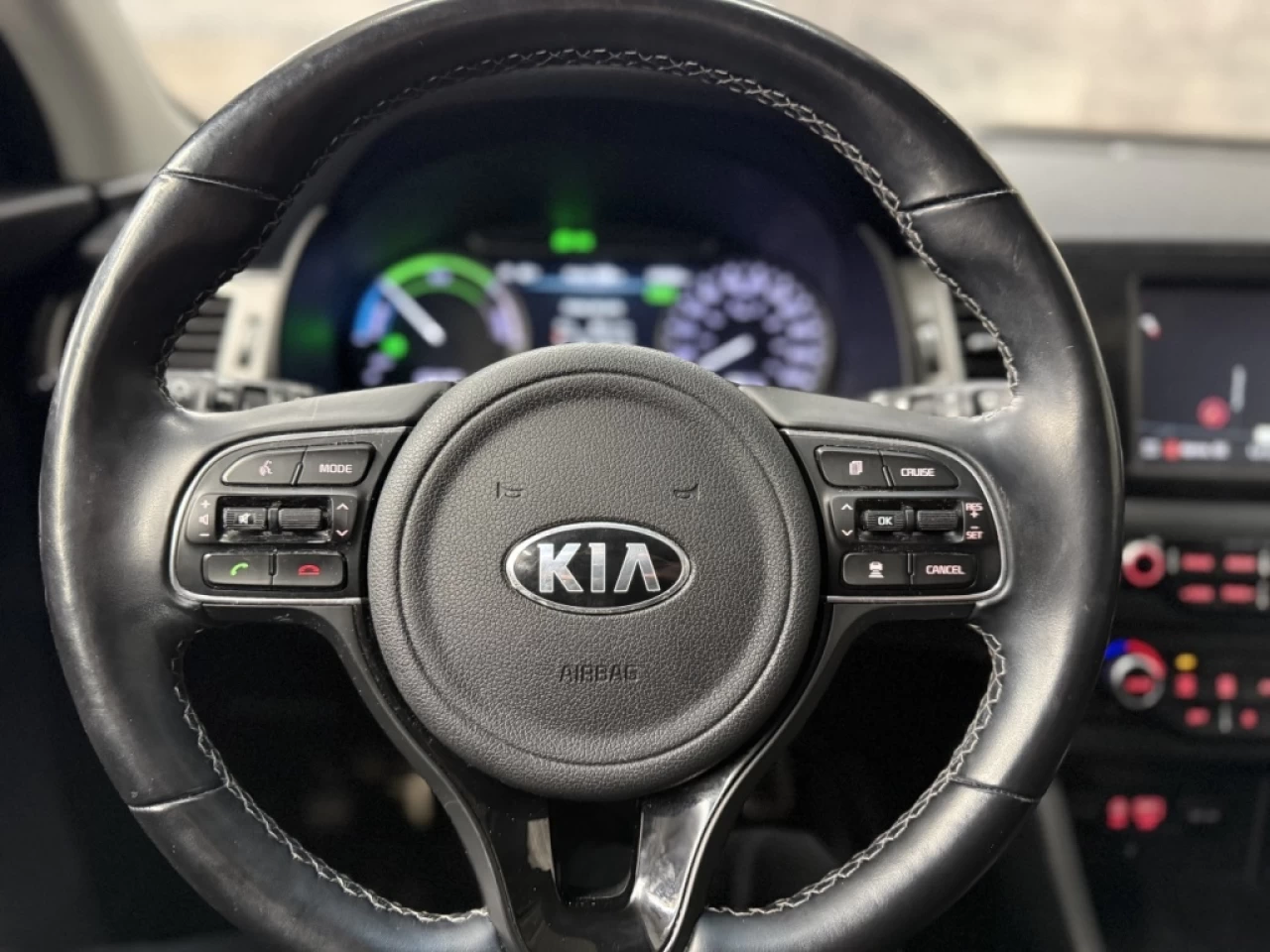 2019 Kia Niro EX HYBRID PLUG-IN CUIR TOIT **APPROUVÉ À 99.9%** Main Image