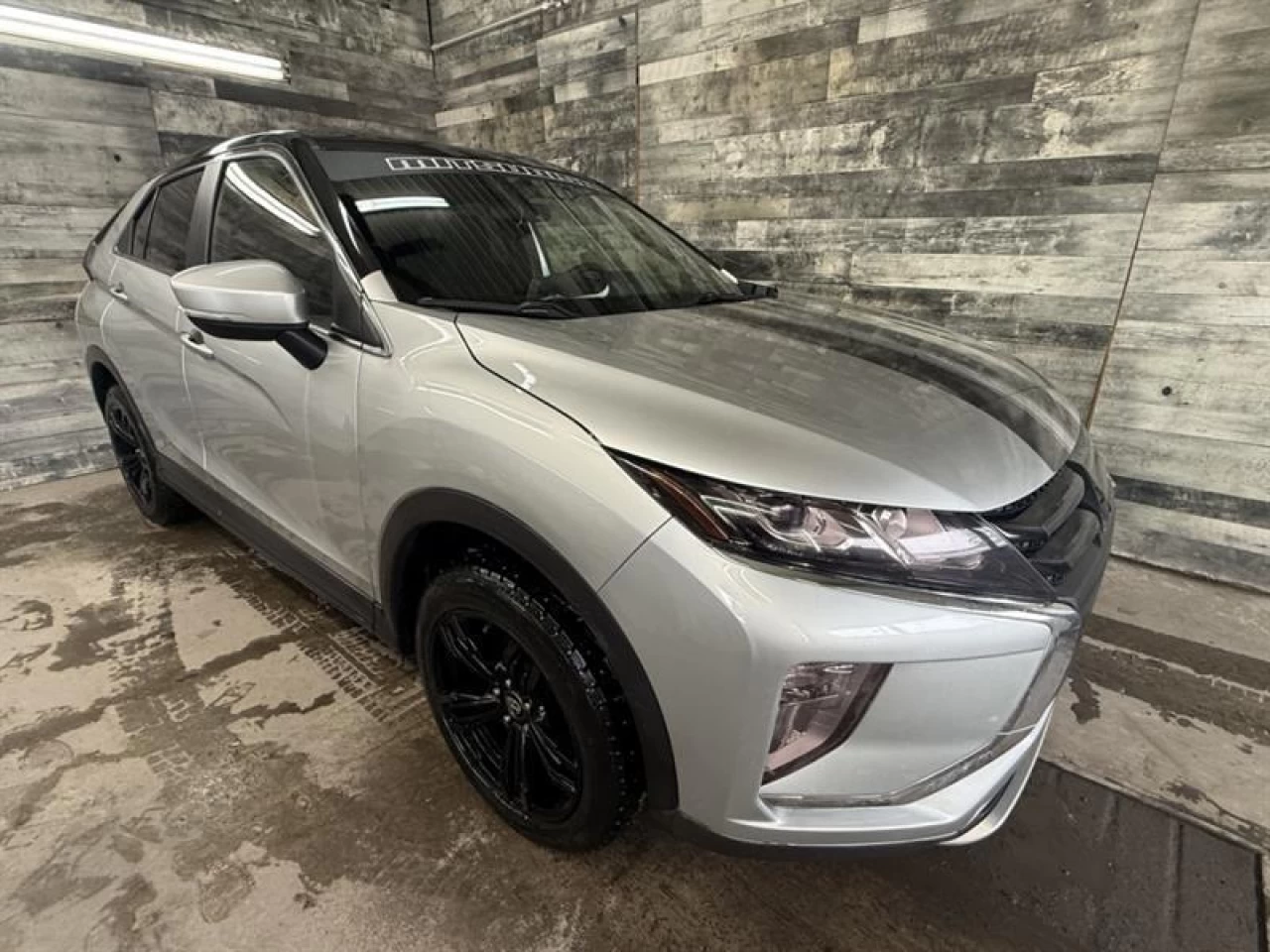 2020 Mitsubishi Eclipse Cross ES Bluetooth Mag Sieges chauffant **ApprouvÉe 99,9 Main Image