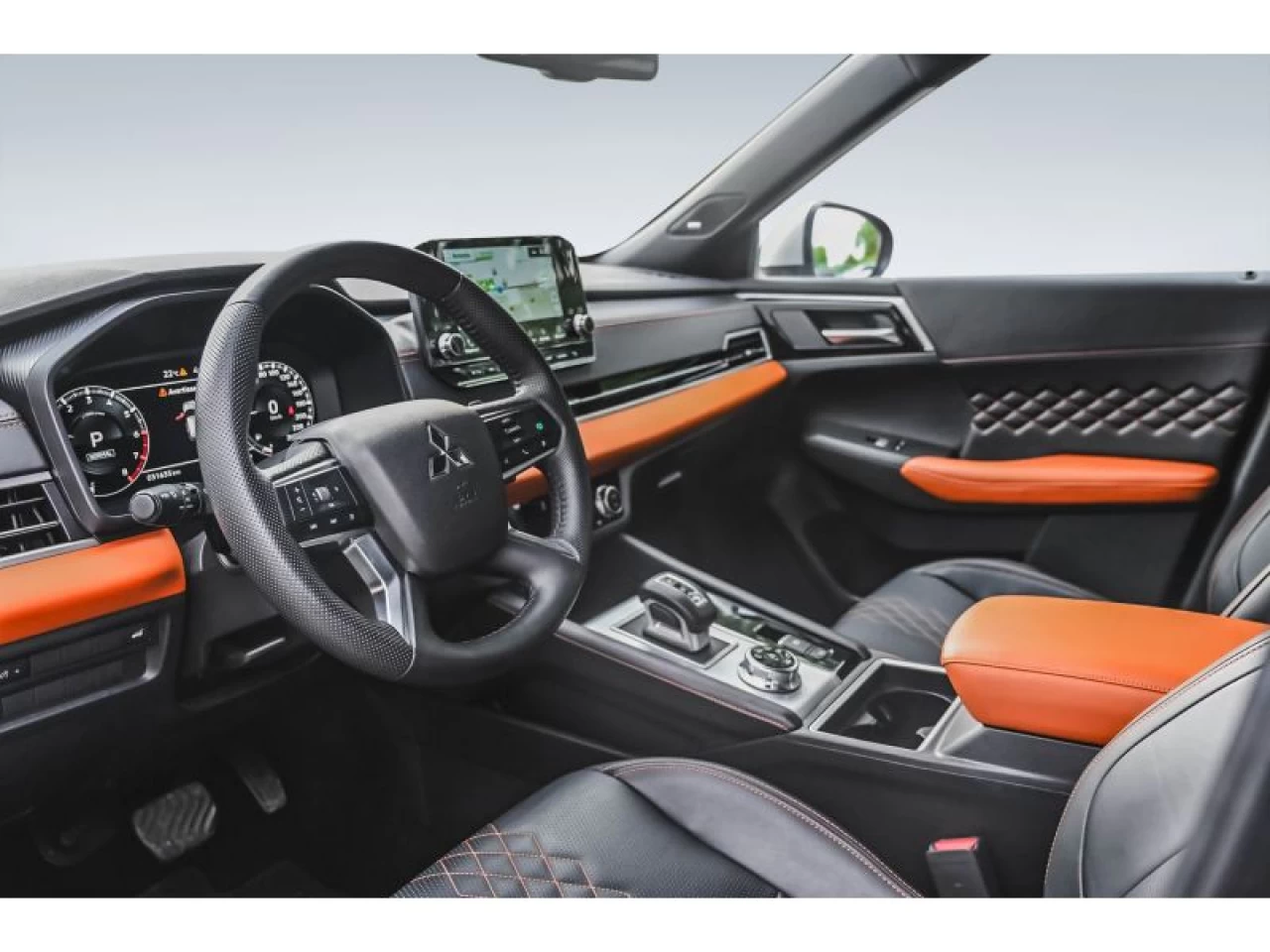 2024 Mitsubishi Outlander GT Premium CUIR TOIT PANORAMIQUE Image principale