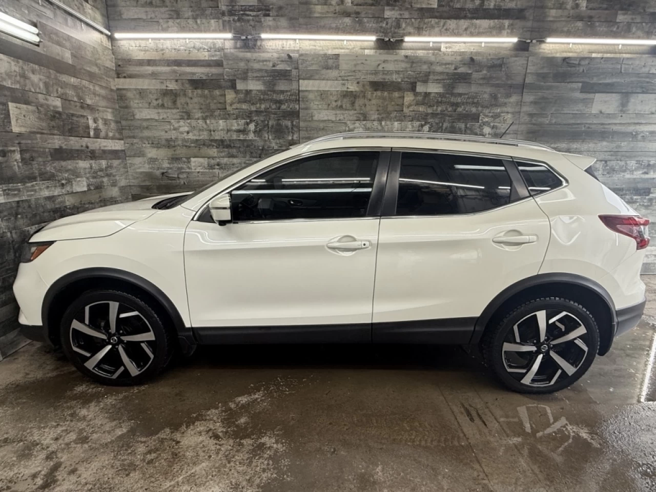 2020 Nissan Qashqai SL AWD CUIR TOIT NAV **APPROUVÉ À 99.9%** Image principale