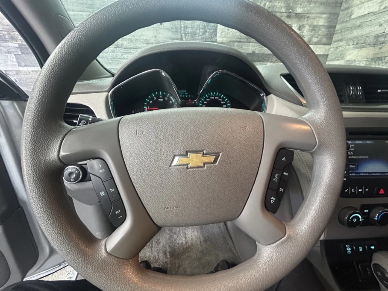 2017 Chevrolet Traverse 8 PASS AWD BLUETOOTH CAM DE RECUL ***APPROUVÉE 99. Image principale