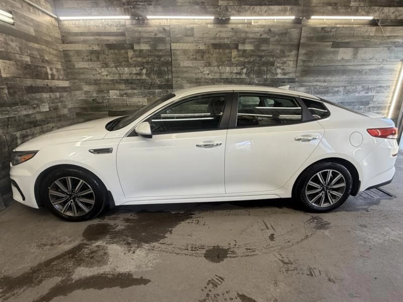 2019 Kia Optima LX CAM DE RECUL BLUETOOTH MAGS **APPROUVÉ À 99.9%* Image principale