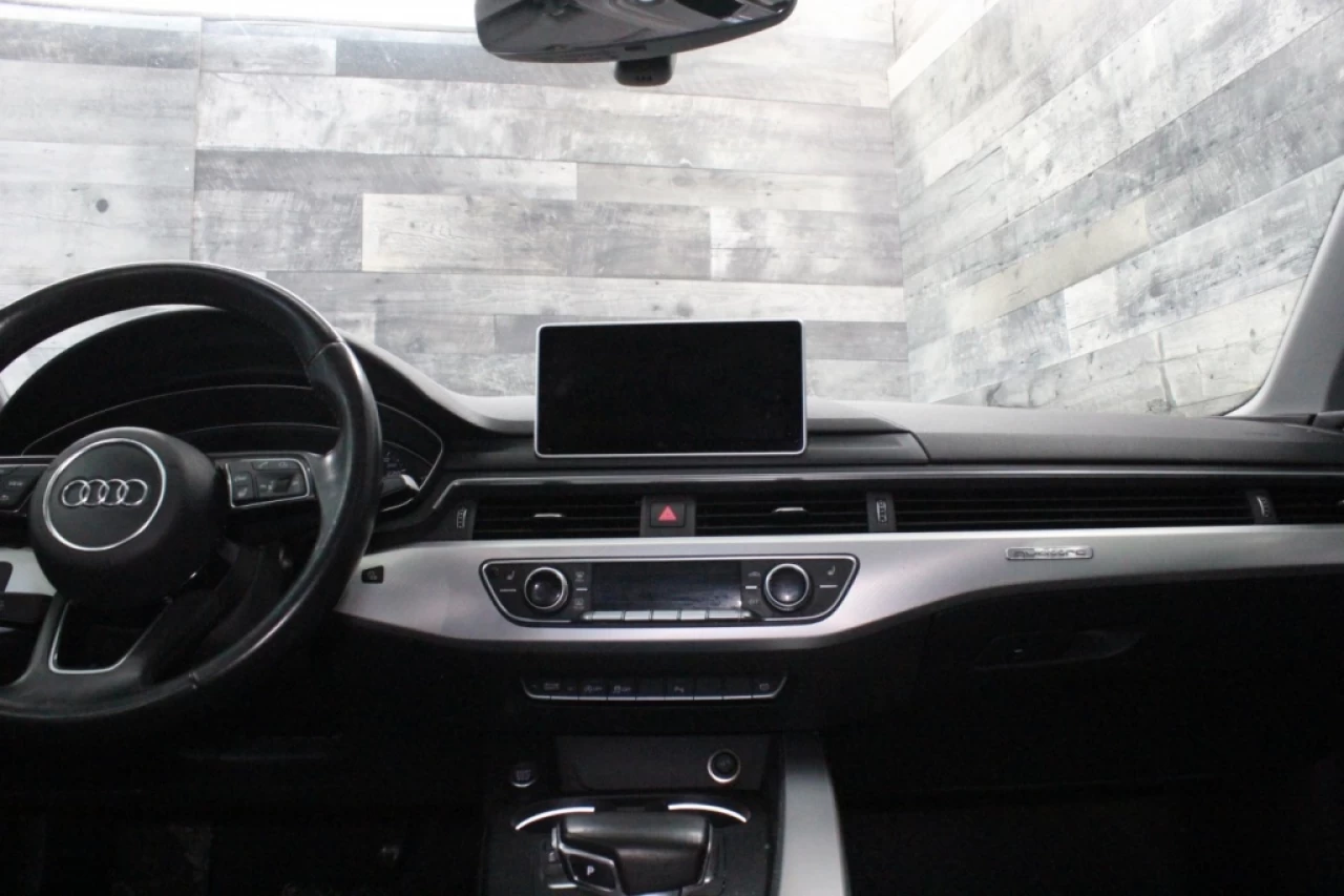 2017 Audi A4 Progressiv Awd Cuir Toit **ApprouvÉ À 99.9%** Main Image