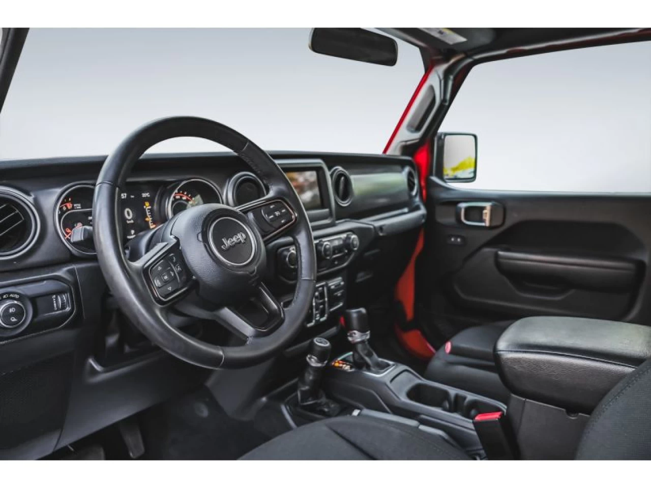2023 Jeep Gladiator Willys 4X4 V6 Main Image
