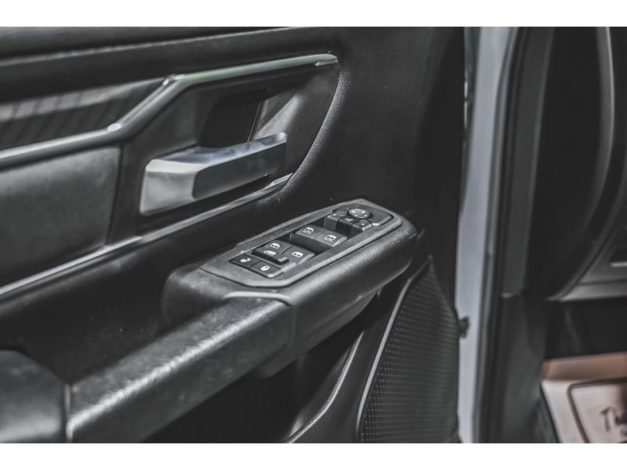 2025 Dodge Ram Big Horn 4x4 Quad Cab 6'4" Box Image principale