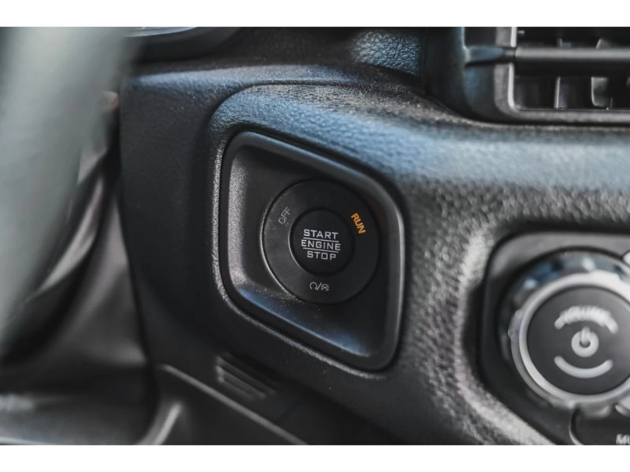 2026 Jeep Wrangler Sport Image principale