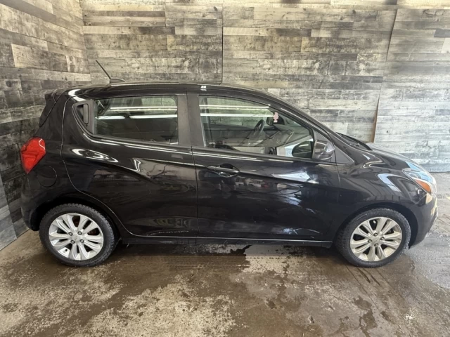 Chevrolet Spark LT AUTO BLUETOOTH MAGS **APPROUVÉ À 99.9%** 2017
