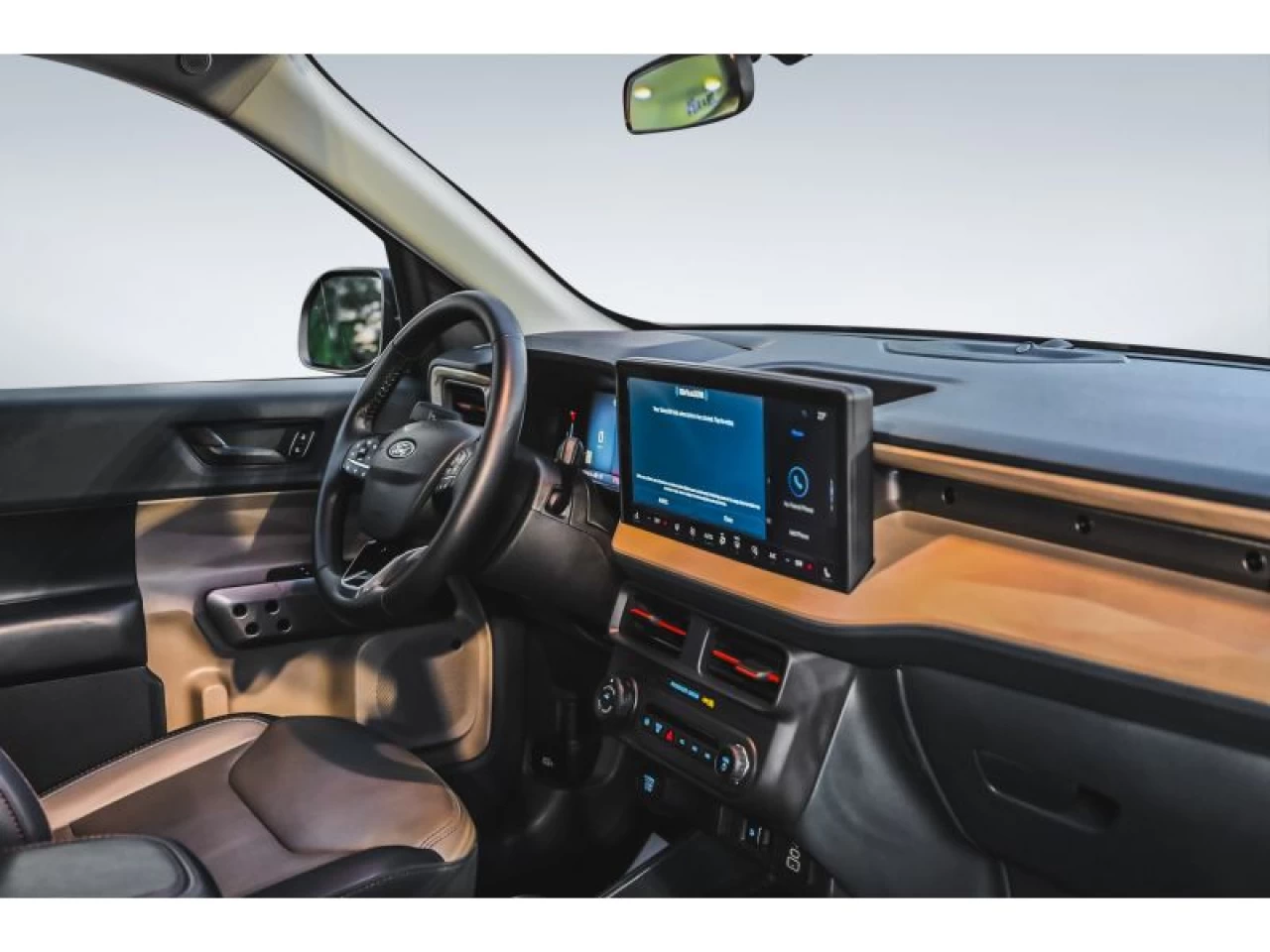2025 Ford Maverick LARIAT CUIR Image principale