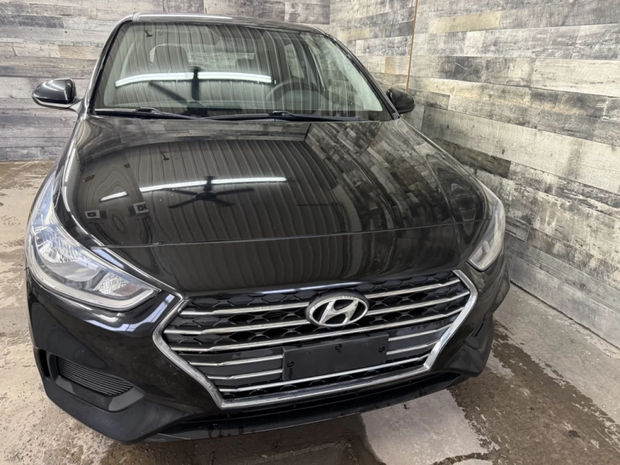 2019 Hyundai Accent PrivilÉgiÉ Auto Bluetooth sieges chauffant **Appro Main Image