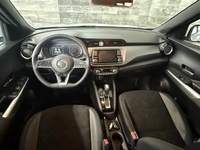 Nissan Kicks SV Bluetooth sieges chauffant commande au volant** 2019