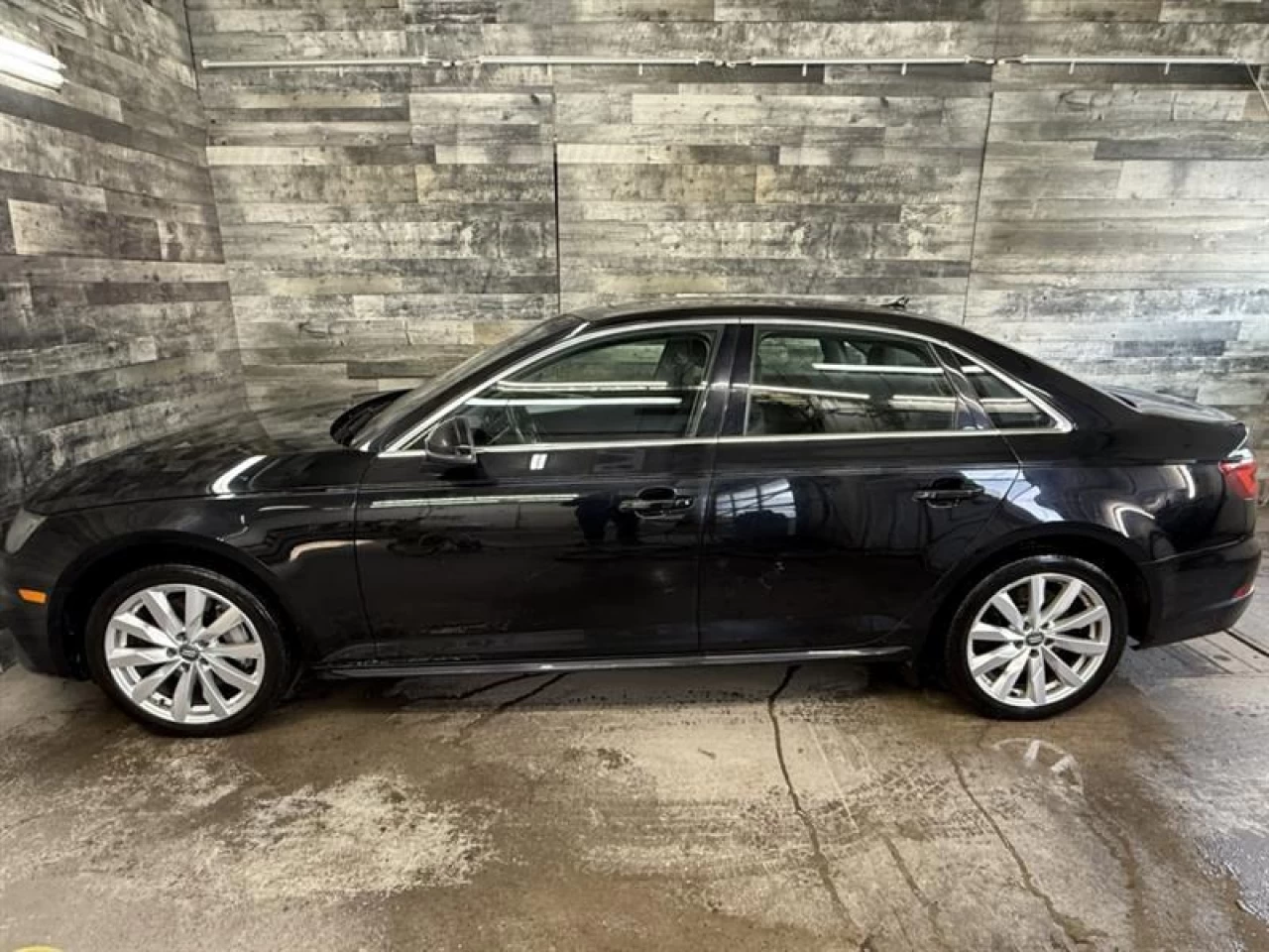 2018 Audi A4 Komfort Awd Cuir Navigation sieges chauffant Bluet Image principale