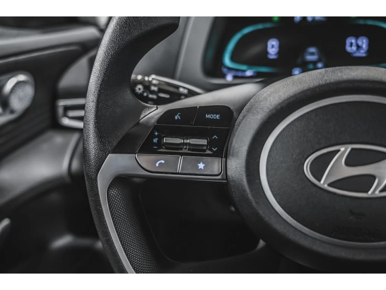 2025 Hyundai Elantra Essential IVT Image principale