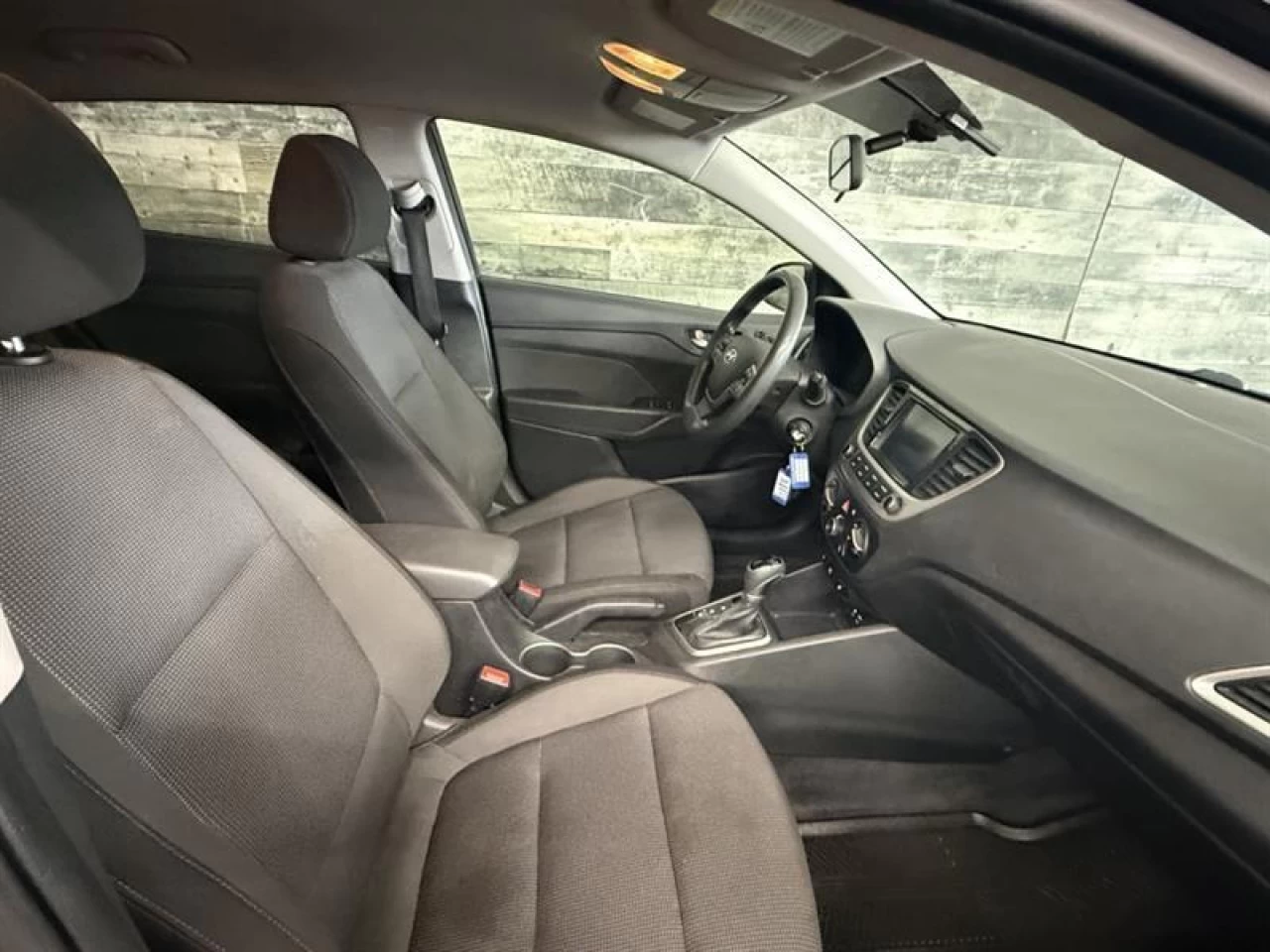 2019 Hyundai Accent Ultimate Bluetooth Volant et sieges chauffant **AP Main Image