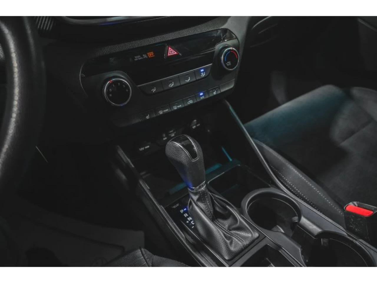 2019 Hyundai Tucson Essential AWD w/Safety Package Main Image