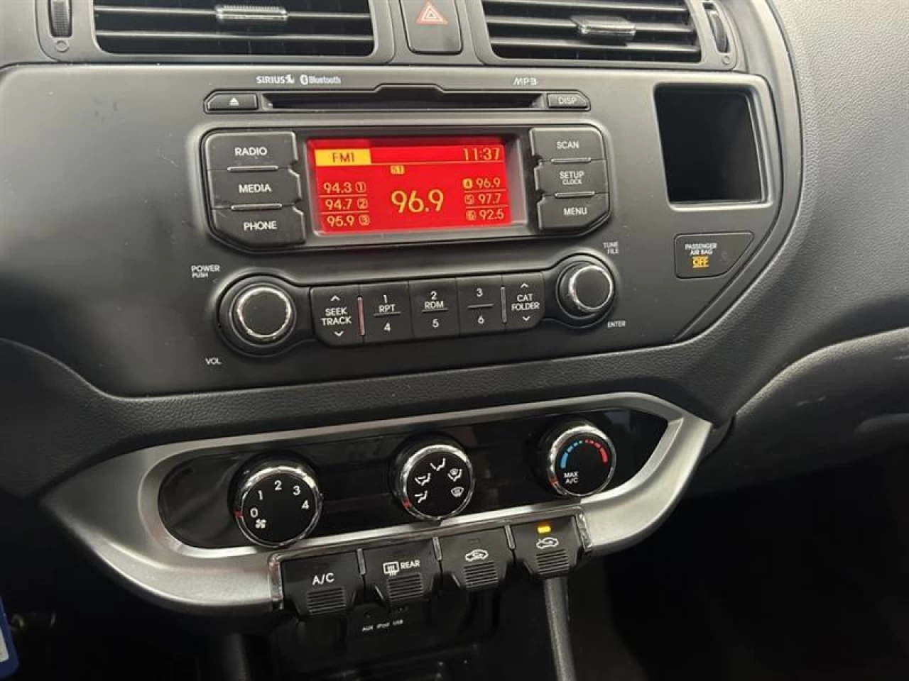 2014 Kia Rio LX Auto Bluetooth Mags ** APPROUVÉE 99,9% ** Image principale
