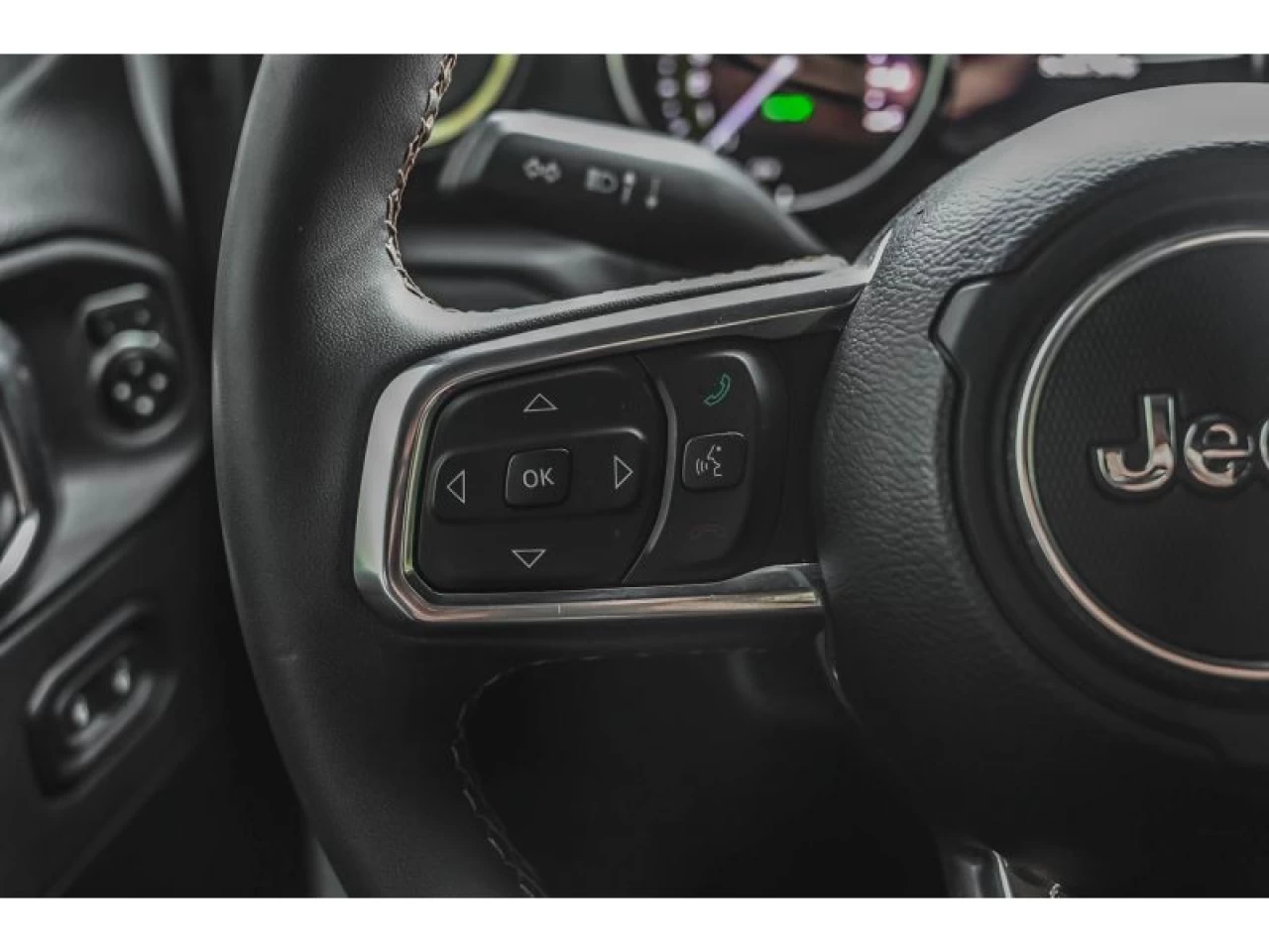 2023 Jeep Wrangler 4xe High Altitude 4 Door 4x4 toit sky one-touch Image principale