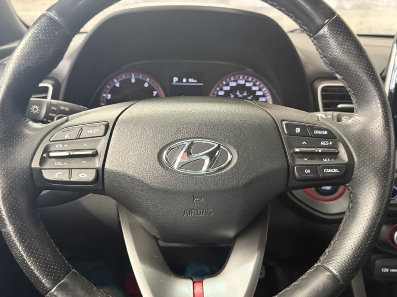 2019 Hyundai Veloster Turbo Tech AUTO CUIR TOIT NAV **APPROUVÉ À 99.9%** Main Image