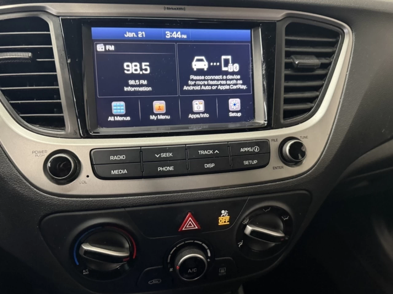 2019 Hyundai Accent PrivilÉgiÉ Auto Bluetooth sieges chauffant **Appro Main Image